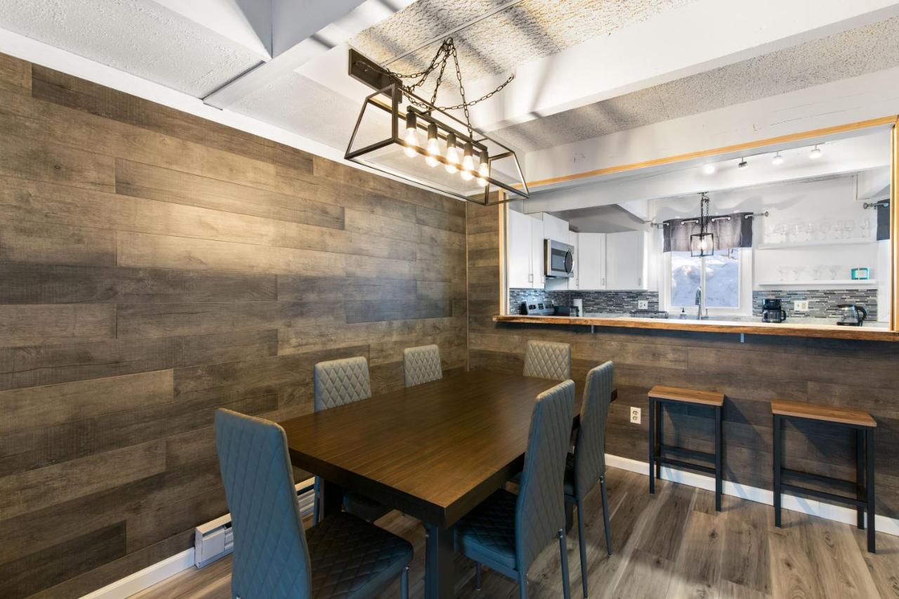 Vermont Getaway! Newly Renovated! Stratton Valley Bagian luar foto